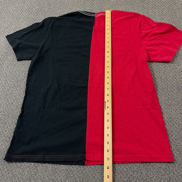 True Religion Shirt Mens Size Large L Black Red Short Sleeve T Tee Pullover Flaw - Picture 7 of 11